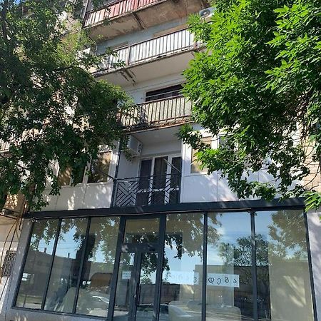 Nano'S Apartament-2 Kutaisi Zewnętrze zdjęcie