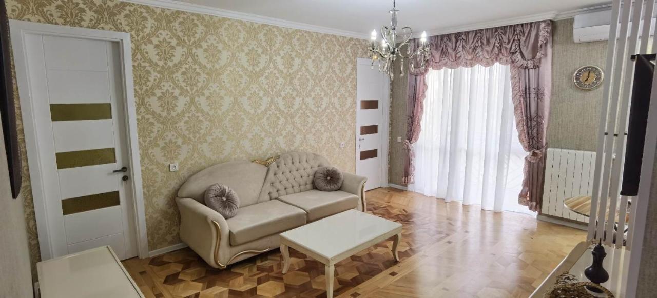 Nano'S Apartament-2 Kutaisi Zewnętrze zdjęcie